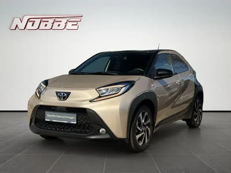 Gebraucht Toyota Aygo X Team 72 PS (52 kW) 2024 SUV