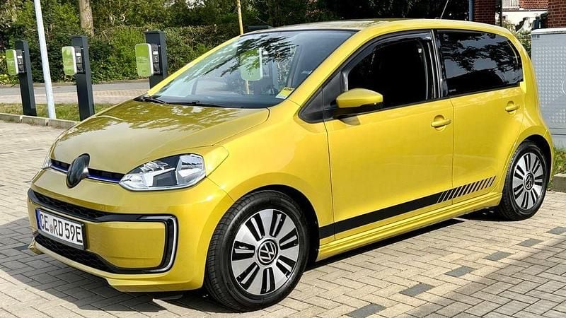 Gebraucht VW e-up! United 61 kW (83 PS) 2021 Gold Kleinwagen