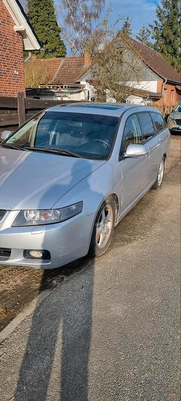 Gebraucht Honda Accord Executive 194 PS (142 kW) 2003 Silber Kombi