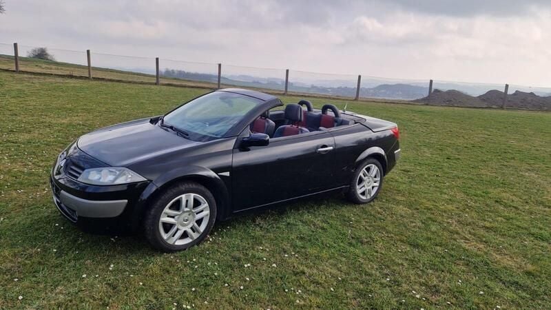 Schwarz Gebraucht 2006 Renault Mégane Cabriolet Cabrio | 790 € (Superpreis) - Bild 1/4