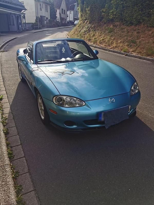 Gebraucht Mazda MX5 116 PS (85 kW) 2001 Blau Cabrio