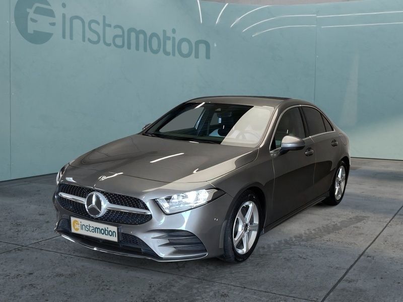Grau Gebraucht 2019 Mercedes A220 Premium Limousine | 29.050 € (Fairer Preis) - Bild 1/3