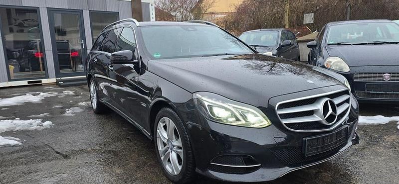 Gebraucht Mercedes E350 Avantgarde 252 PS (185 kW) 2013 Schwarz Kombi