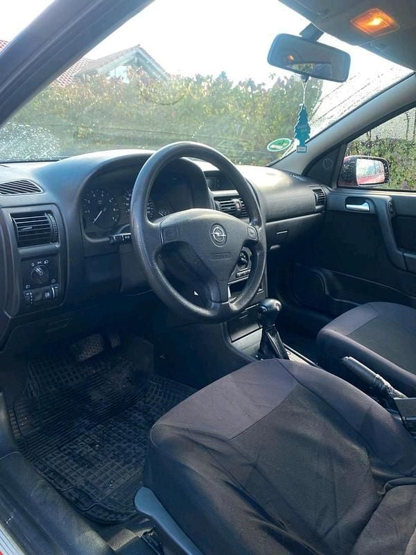 Rot Gebraucht 2000 Opel Astra Kombi | 1.400 € (Fairer Preis) - Bild 1/4
