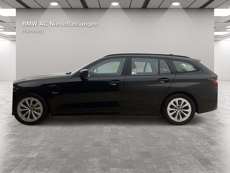 Używany BMW 330e Advantage 292 KM (214 kW) 2021 Czarny Kombi