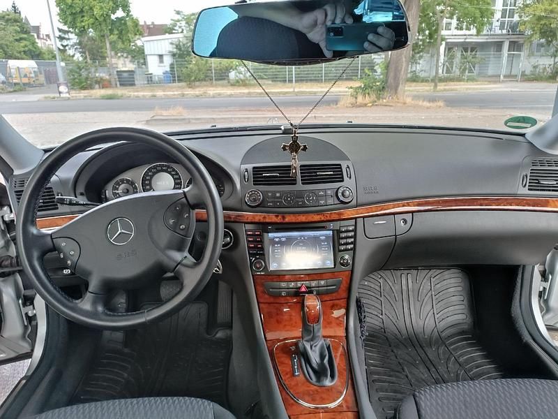 Gebraucht Mercedes 280 190 PS (139 kW) 2005 Silber Kombi