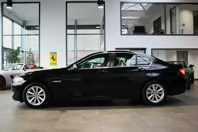 Usata BMW 525 218 CV (160 kW) 2013 Nero Berlina