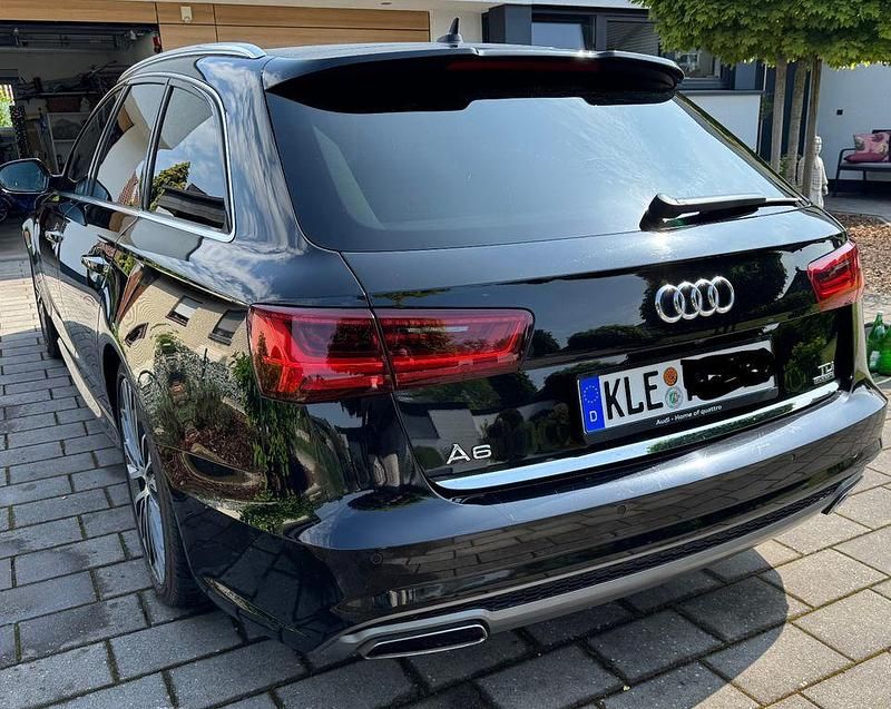 Gebraucht Audi A6 Ambiente 320 PS (235 kW) 2015 Schwarz Kombi