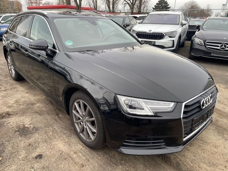 Gebraucht Audi A4 Basis 150 PS (110 kW) 2017 Schwarz Kombi
