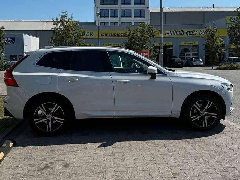 Weiß Gebraucht 2019 Volvo XC60 SUV | 20.500 € - Bild 1/4