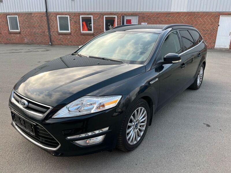 Schwarz Gebraucht 2013 Ford Mondeo Collection Limousine | 3.900 € (Fairer Preis) - Bild 1/4