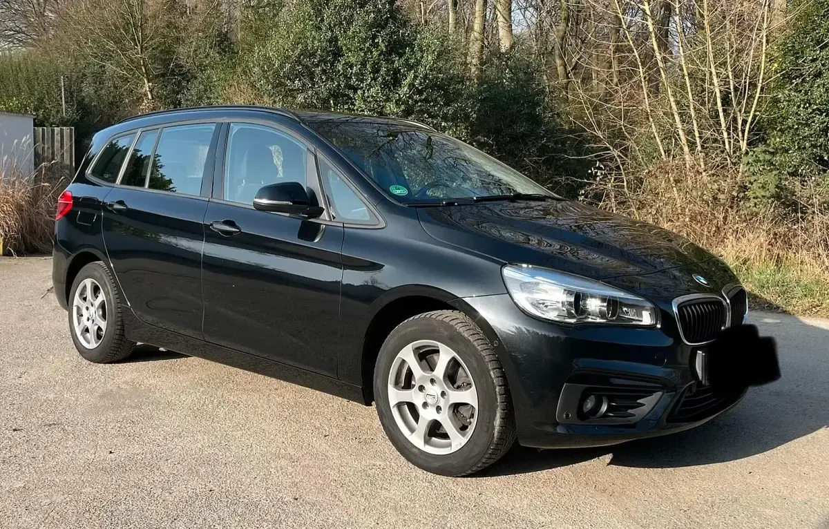 Gebraucht BMW 218 140 PS (102 kW) 2018 Schwarz Kombi