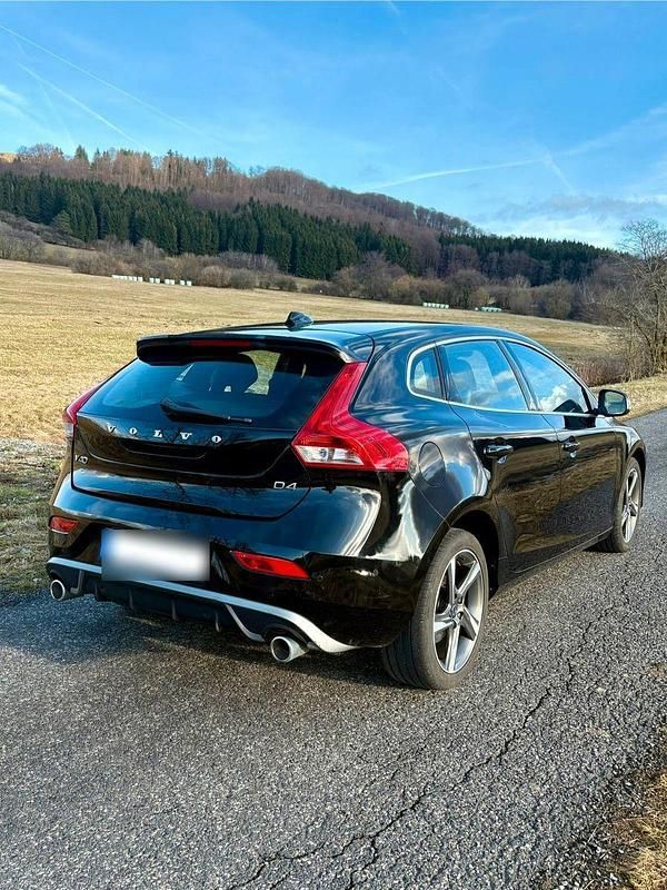 Gebraucht Volvo V40 R-Design 190 PS (139 kW) 2015 Schwarz Limousine