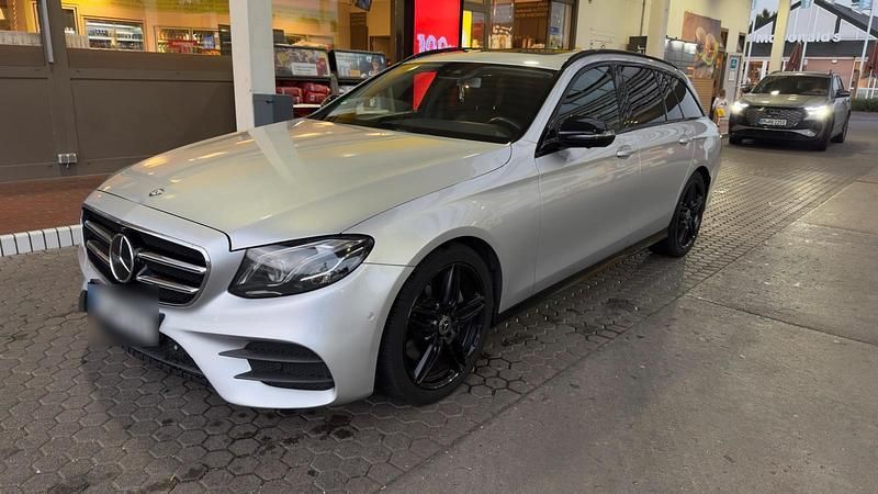Gebraucht 2017 Mercedes E350 AMG Kombi | 17.000 € (Fairer Preis) - Bild 1/4
