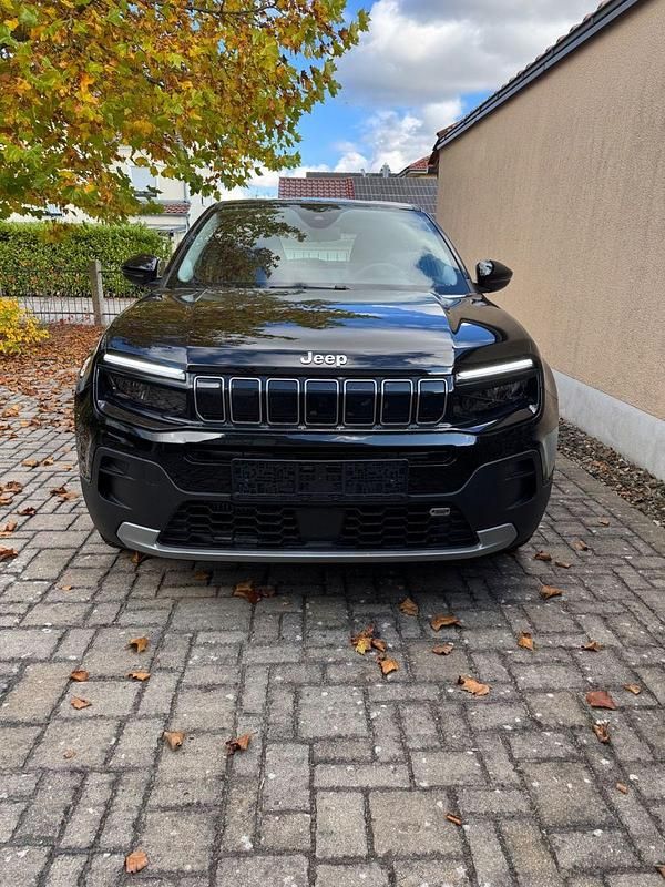 Schwarz Gebraucht 2023 Jeep Avenger Altitude SUV | 18.400 € (Superpreis) - Bild 1/4