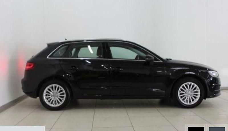 Gebraucht Audi A3 Ambiente 184 PS (135 kW) 2015 Schwarz Limousine