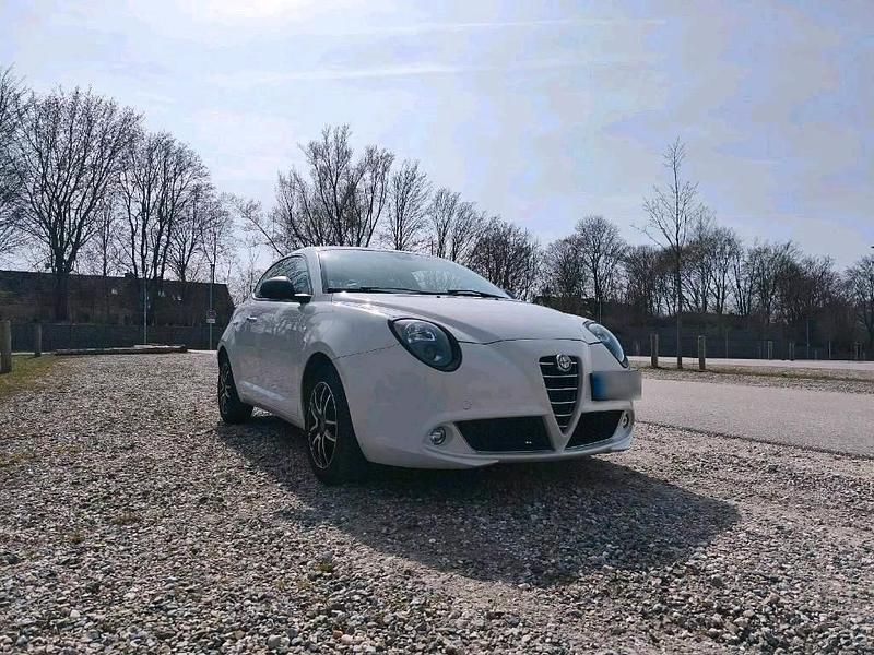 Gebraucht Alfa Romeo MiTo 69 PS (50 kW) 2015 Weiß Kleinwagen