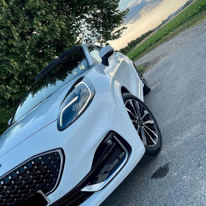 Weiß Gebraucht 2022 Ford Puma Gen-E Vignale SUV | 22.690 € (Etwas zu teuer) - Bild 1/4