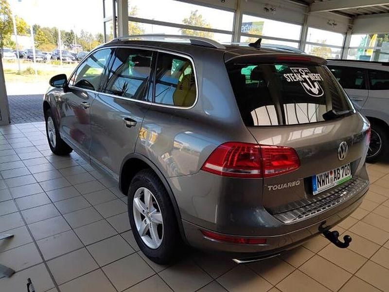Gebraucht VW Touareg 204 PS (150 kW) 2012 Grau SUV