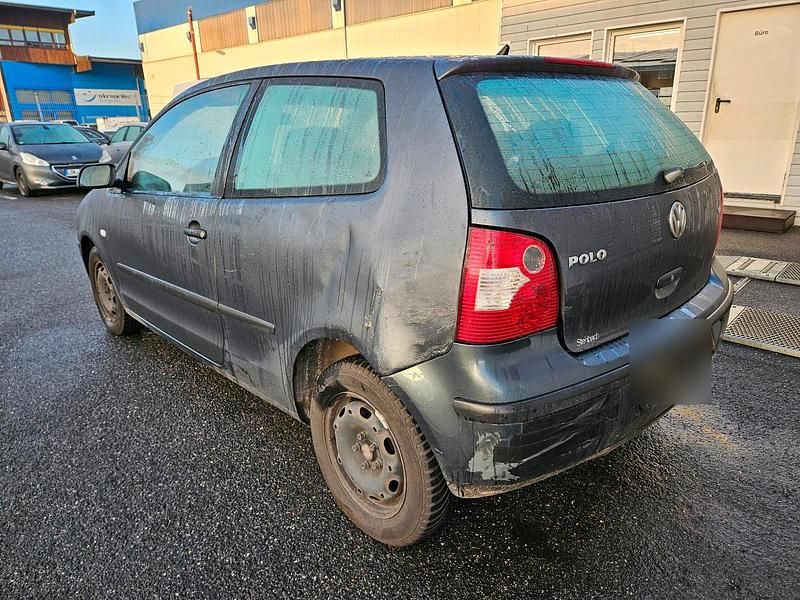 Gebraucht VW Polo 64 PS (47 kW) 2003 Grau Kleinwagen