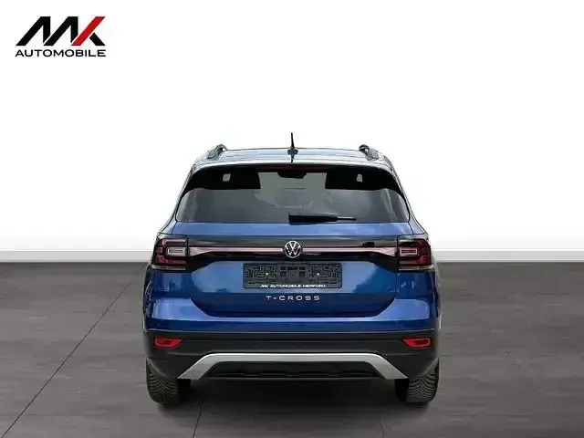 Gebraucht VW T-Cross Life 110 PS (80 kW) 2023 Reef blue SUV