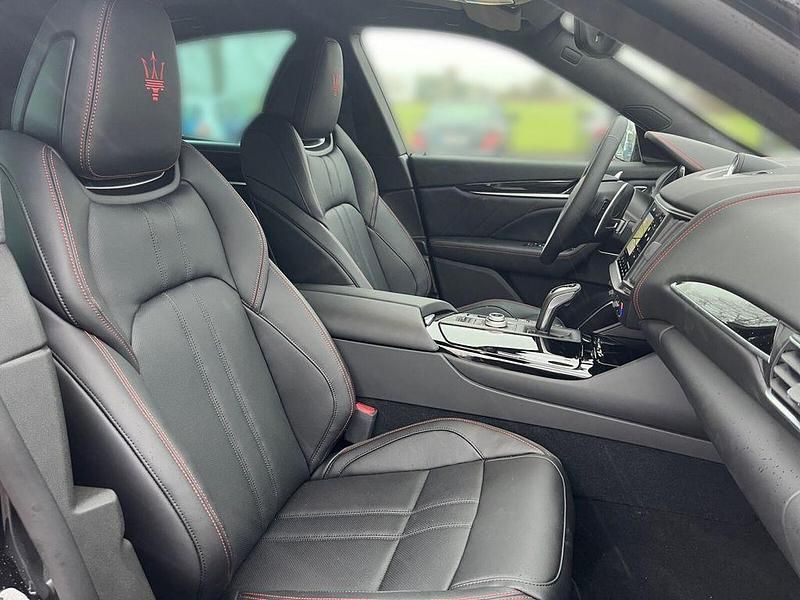 Gebraucht Maserati Levante 430 PS (316 kW) 2024 Diverse metallic SUV