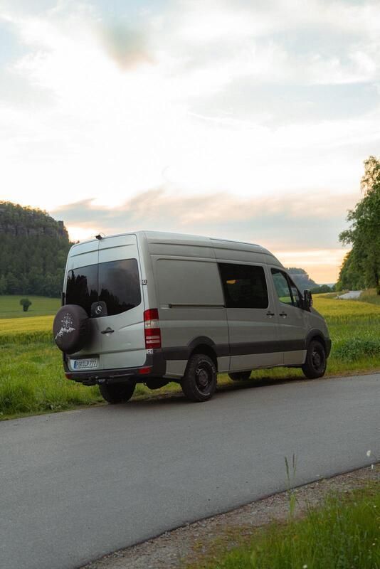 Silber Gebraucht 2006 Mercedes Sprinter Van | 17.800 € (Fairer Preis) - Bild 1/4