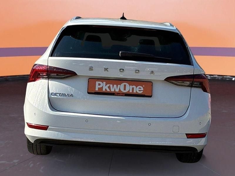 Gebraucht Skoda Octavia 116 PS (85 kW) 2023 Weiß Kombi