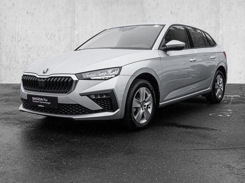 Neu Skoda Scala Selection 116 PS (85 kW) 2025 Silber Kleinwagen