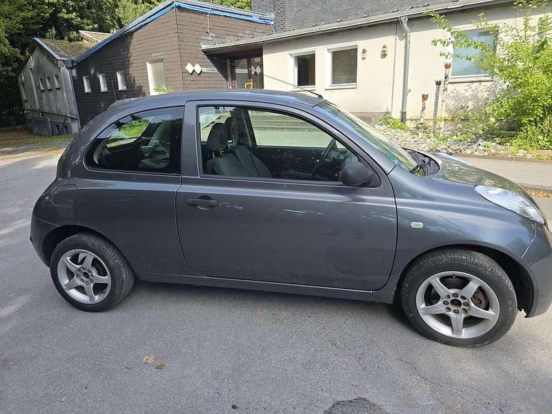 Gebraucht Nissan Micra 65 PS (47 kW) 2006 Grau Kleinwagen