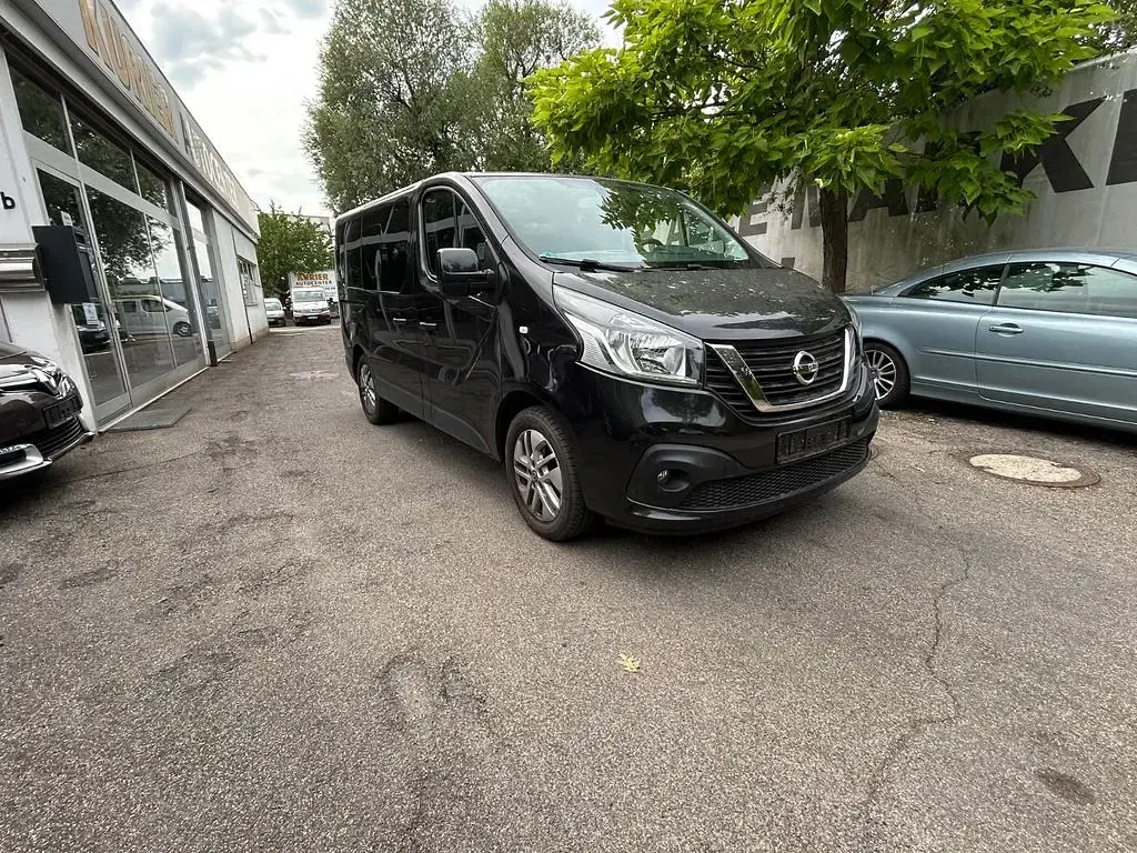 Gebraucht Nissan NV300 Comfort 145 PS (106 kW) 2018 Schwarz Van