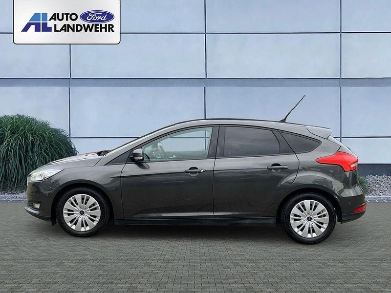 Gebraucht Ford Focus Business Edition 125 PS (91 kW) 2017 Grau Limousine