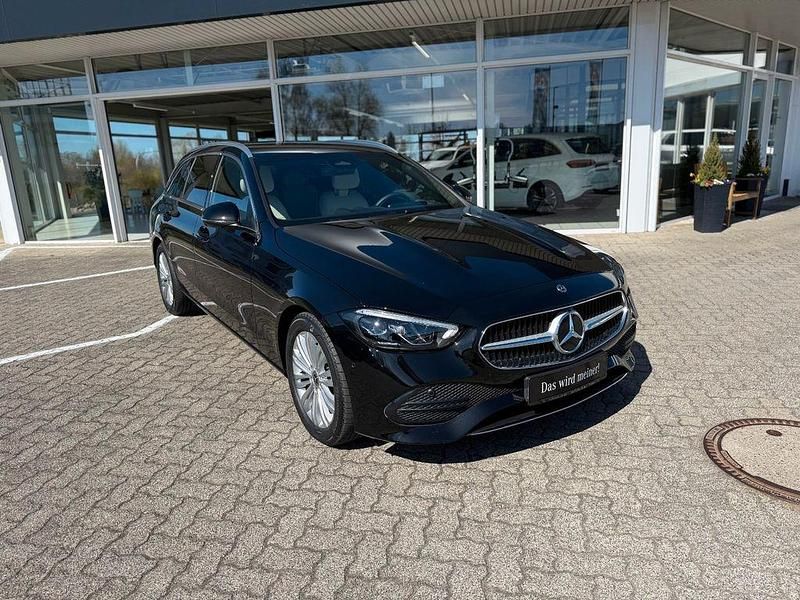 Gebraucht Mercedes C220 197 PS (144 kW) 2025 Schwarz Limousine