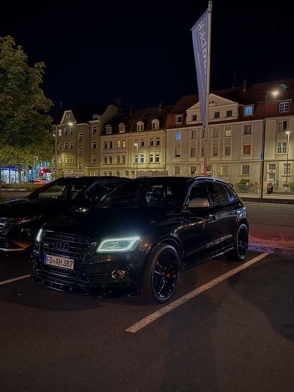 Schwarz Gebraucht 2013 Audi SQ5 Sport SUV | 16.900 € - Bild 1/4