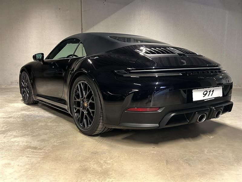 Neu Porsche 911 Carrera GTS 541 PS (397 kW) 2026 Tiefschwarzmetallic Cabrio