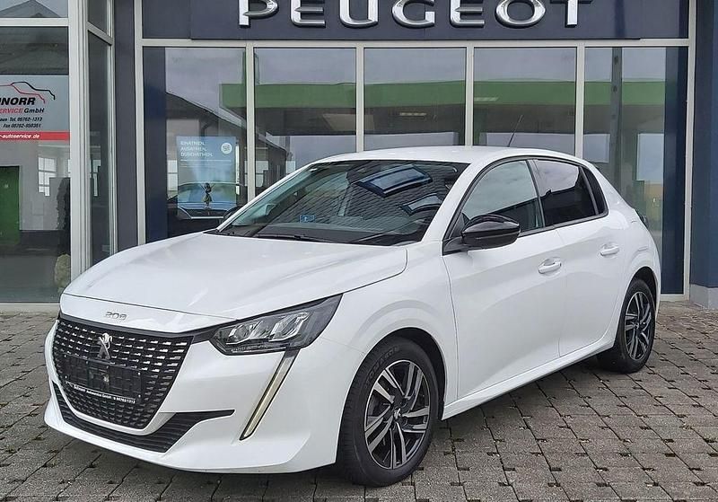 Weiß Gebraucht 2023 Peugeot 208 Allure Kleinwagen | 16.970 € (Guter Preis) - Bild 1/4