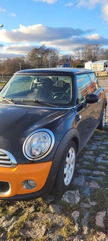 Gebraucht Mini ONE 98 PS (72 kW) 2011 Schwarz Kleinwagen