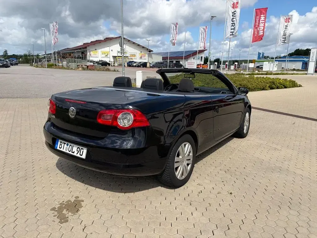 Gebraucht VW Eos 122 PS (89 kW) 2010 Schwarz Cabrio