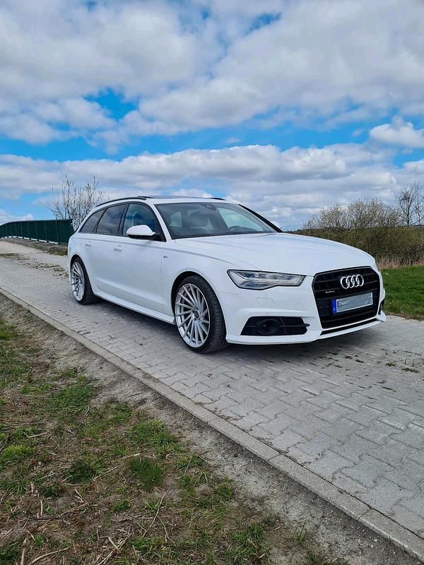 Weiß Gebraucht 2016 Audi A6 Black Edition Kombi | 19.950 € (Fairer Preis) - Bild 1/4