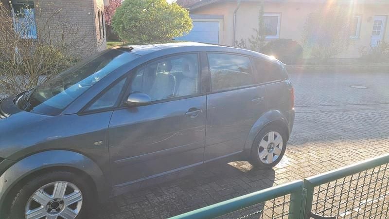 Second-hand Audi A2 75 CP (55 kW) 2002 Gri Hatchback