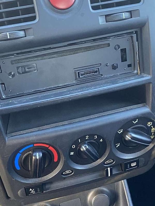 Gebraucht Hyundai Getz Basis 67 PS (49 kW) 2007 Blue onyx Kleinwagen