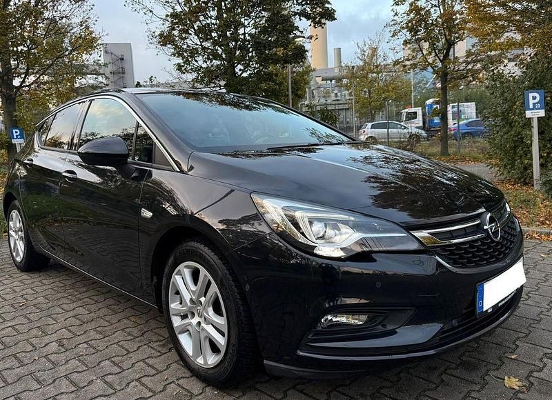 Schwarz Gebraucht 2015 Opel Astra Innovation Limousine | 10.500 € (Guter Preis) - Bild 1/4