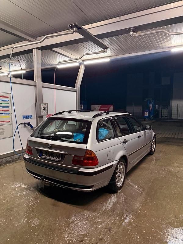 Second-hand BMW 320 150 CP (110 kW) 2003 Argintiu Break