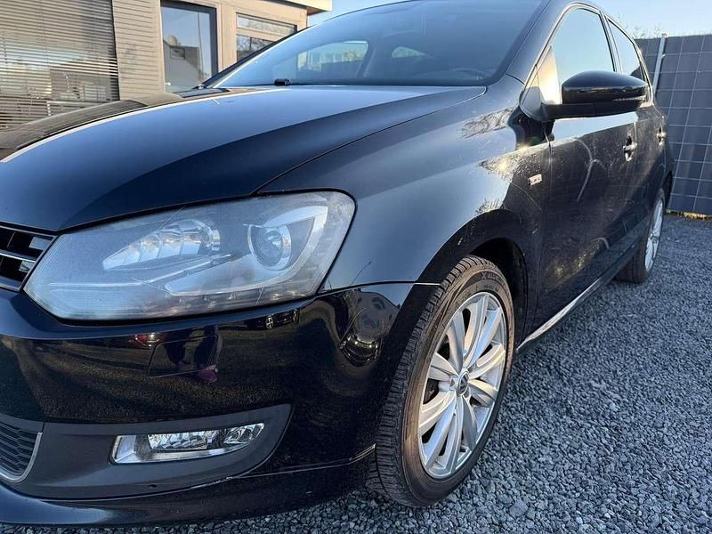 Gebraucht VW Polo Life 105 PS (77 kW) 2013 Deep black perleffekt Kleinwagen
