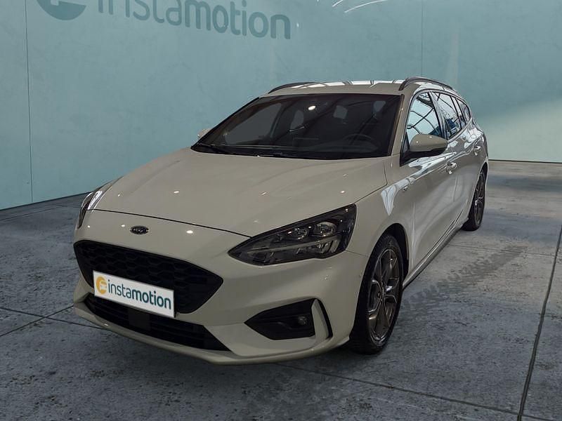 Weiß Gebraucht 2021 Ford Focus ST-Line Kombi | 20.499 € (Teuer) - Bild 1/4