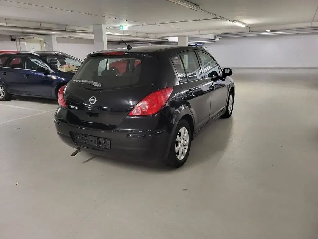 Gebraucht Nissan Tiida Acenta 126 PS (92 kW) 2008 Schwarz Limousine