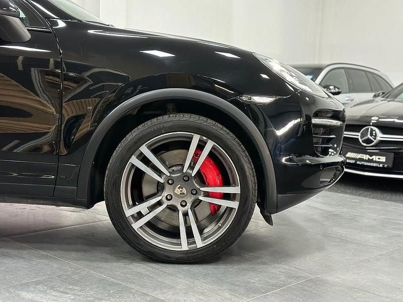 Gebraucht Porsche Cayenne Turbo 500 PS (367 kW) 2010 Schwarz SUV