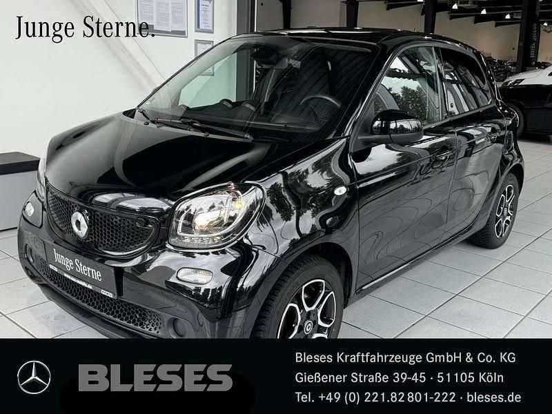 Karosserie in black Gebraucht 2019 Smart ForFour Prime Kleinwagen | 15.980 € (Etwas zu teuer) - Bild 1/4