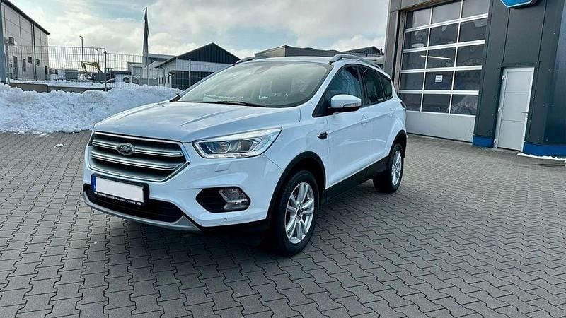 Gebraucht Ford Kuga 150 PS (110 kW) 2019 Schwarz SUV