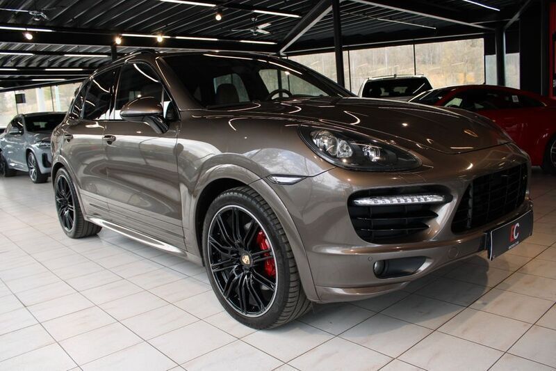 Braun Gebraucht 2012 Porsche Cayenne GTS SUV | 25.950 € (Fairer Preis) - Bild 1/4